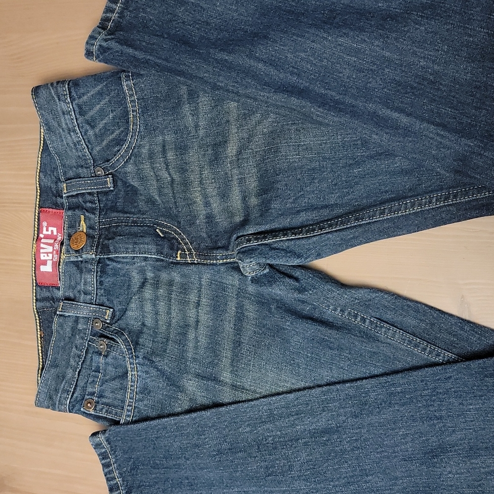 Boys size 10 Levis - Picture 3 of 3